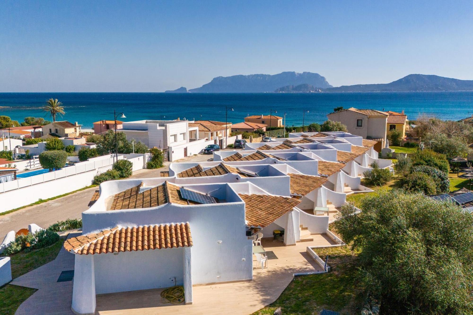 Sea View House 4 *